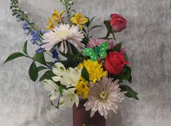 Jensen's Flowers & Gifts Inc - Warren, OH
