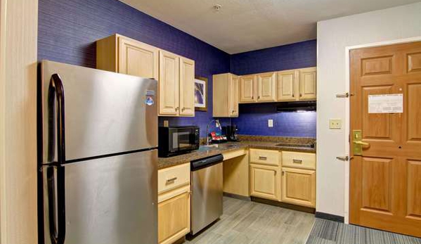 Homewood Suites by Hilton Stratford - Stratford, CT