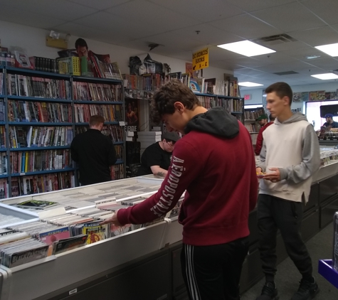 Wonderland Comics - Rochester, NY. Largest selection of back issues in upstate New York!