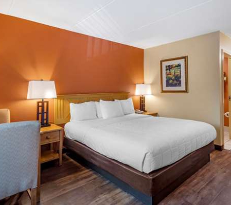 Econo Lodge - Pigeon Forge, TN