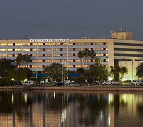 DoubleTree by Hilton Tampa Rocky Point Waterfront - Tampa, FL