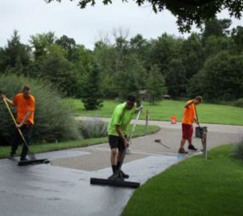 BorderLines Pavement Maintenance - Anoka, MN