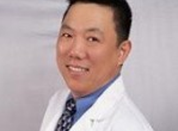 Dr. Danqing D Guo, MD - Green Bay, WI
