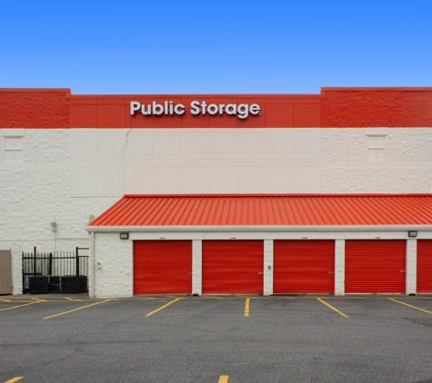 Public Storage - Hempstead, NY
