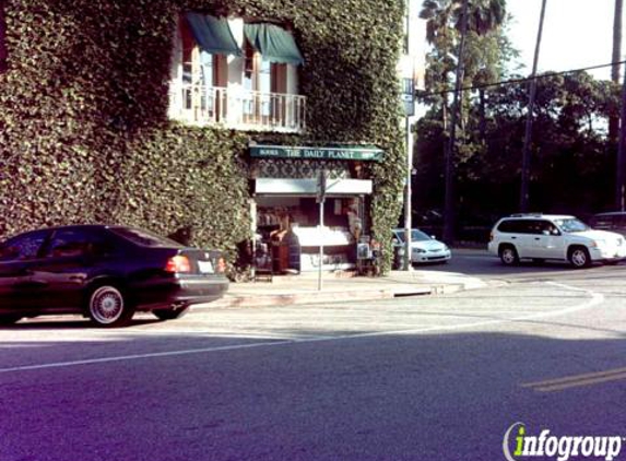 Daily Planet Book Store - Los Angeles, CA