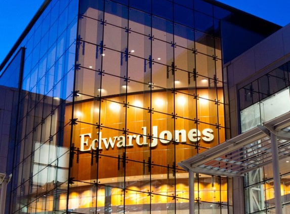 Edward Jones - Financial Advisor: Dani Fergen, AAMS™ - Fort Myers, FL