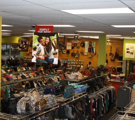 Plato's Closet - San Antonio, TX