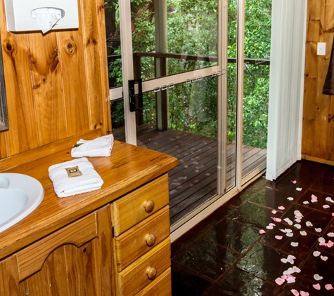 Kondalilla Eco Resort - Flaxton, QLD. Kondalilla Eco Resort Villa