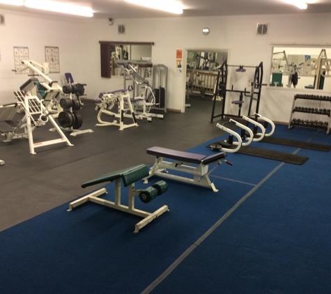 Athletes Choice Gym - Jacksonville, FL. Leg and ab room