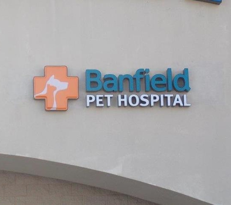 Banfield Pet Hospital - Plymouth Meeting, PA