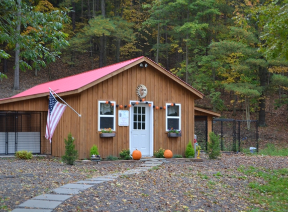 von der Benedikt Kennels and Dog Boarding - Savona, NY