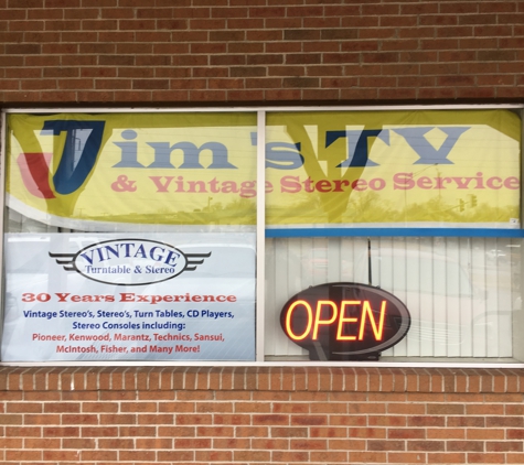 Vintage Turntable & Stereo - Blue Springs, MO