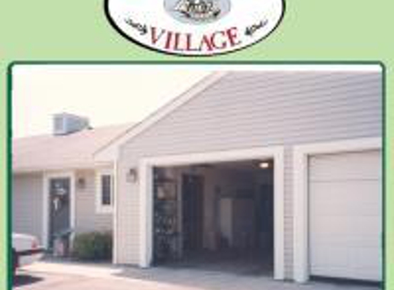 Lake Forest Villages Apartments - Fort Wayne, IN