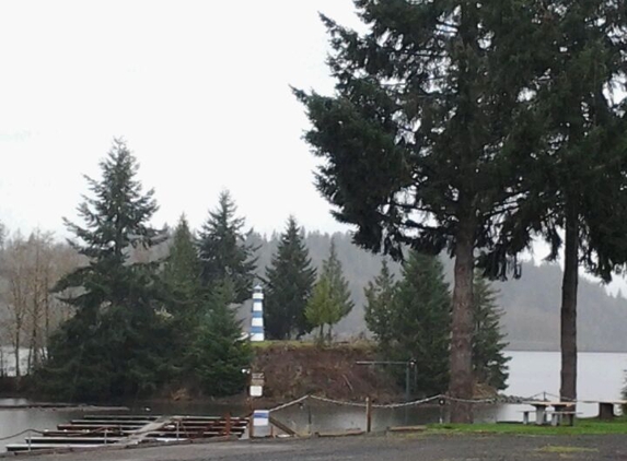 Lake Mayfield Marina - Mossyrock, WA