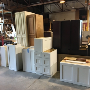 Kenosha Racine Granite Corp - Kenosha, WI. Cabinets In-Stock no waiting!