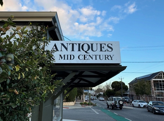 Aslett Antiques and Mid Century - Fremantle, WA