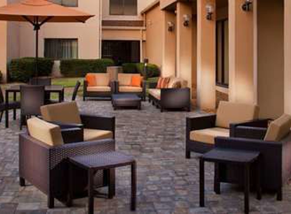 Courtyard by Marriott - Memphis, TN