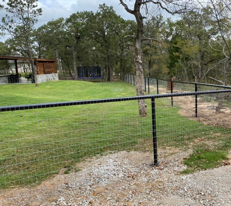 B&B Custom Fencing and Fabrication - Rhome, TX