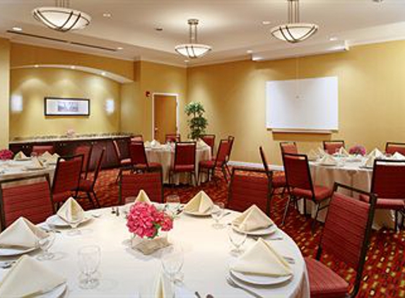 Courtyard by Marriott - West Homestead, PA