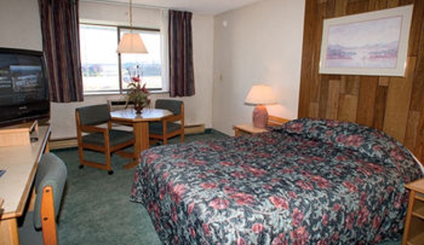 Nampa Inn & Suites - Nampa, ID