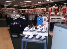 Hibbett sports shop forest drive