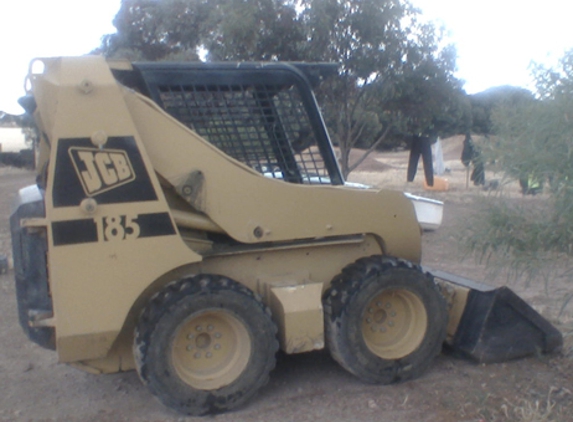 Loechel Bobcat & Tipper Hire - New Town, SA