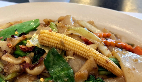 Lai Thai Restaurant - Morton Grove, IL