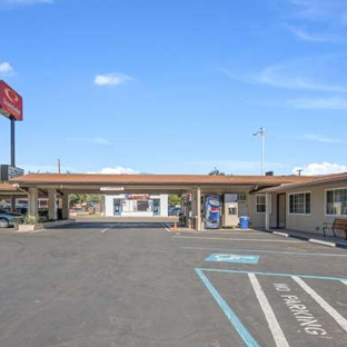 Econo Lodge - Yreka, CA