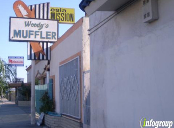 Woody's Muffler - Artesia, CA