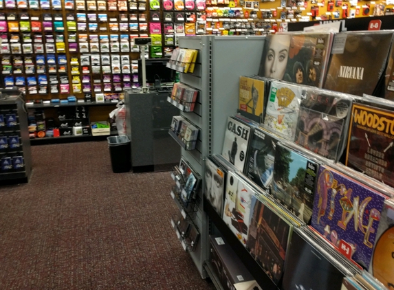 Guitar Center - Rancho Cucamonga, CA