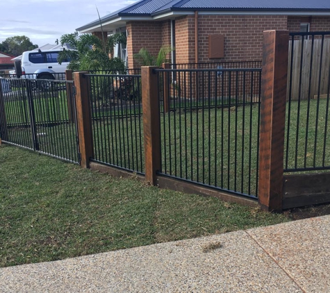 Fenceline (QLD) - Landsborough, QLD. Neighbour Friendly Fences