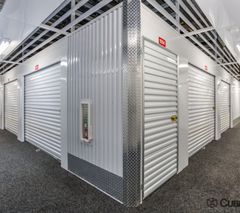 CubeSmart Self Storage - Riverwoods, IL