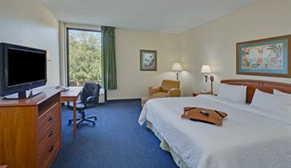 Hampton Inn Ft. Lauderdale-Commercial Blvd. - Tamarac, FL