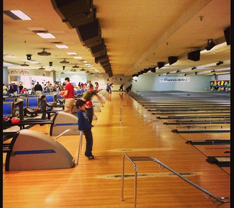 Rainbow Lanes Family Fun Center - Clayton, NC