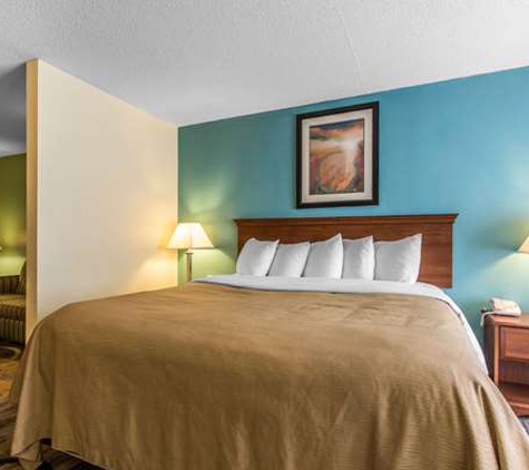 Quality Inn & Suites Memphis East - Memphis, TN