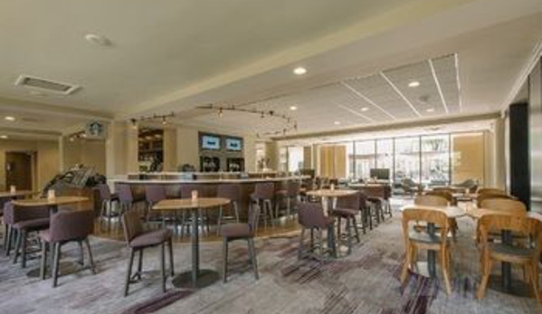 Courtyard by Marriott - Nashua, NH