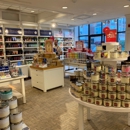 Bath & Body Works - Cosmetics & Perfumes