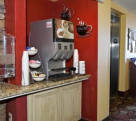 Econo Lodge - Rochester, MN