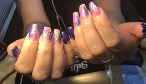 Hot Nails - Colorado Springs, CO