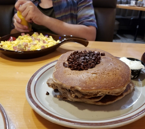 Blueberry Hill Family Restaurant - Las Vegas, NV