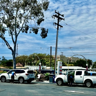 Shell - San Diego, CA. Vacuums for the Car wash on property