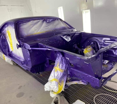 Estes Auto Body - Schaumburg, IL