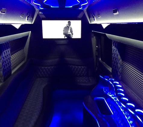 Absolute Luxury Limousine - Fresno, CA