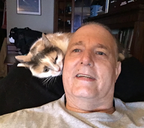 Pouncey Tract Veterinary Hospital - Glen Allen, VA. my cat giving me she kiss of approval for Dr Z and the Pouncey Track State of the art pet care center