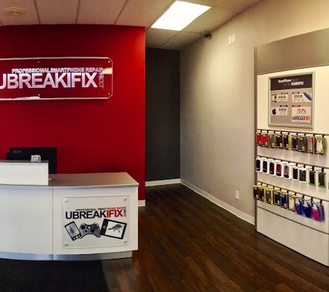 uBreakiFix - Appleton, WI