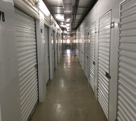 Life Storage - Garland, TX