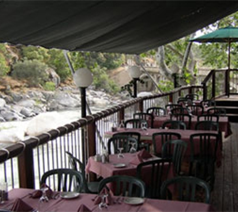 Gateway Restaurant & Lodge - Three Rivers, CA