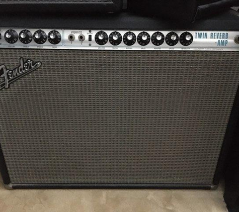 Center Stage Music - North Bellmore, NY. ALL TUBE AMPS