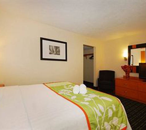 Fairfield Inn & Suites - Dedham, MA