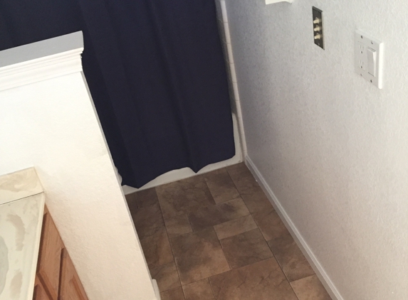 Royal Floors - Fernley, NV. Bathroom redone!